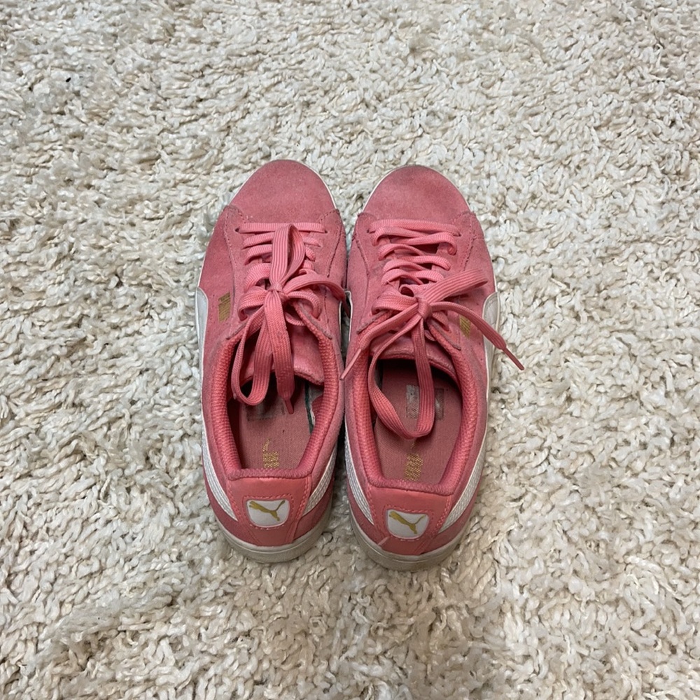 Pink Pumas - Picture 5 of 7